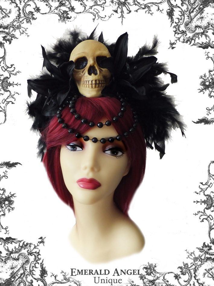 skull feathers fascinator