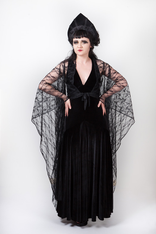 huge sleeve gothic lace shrug